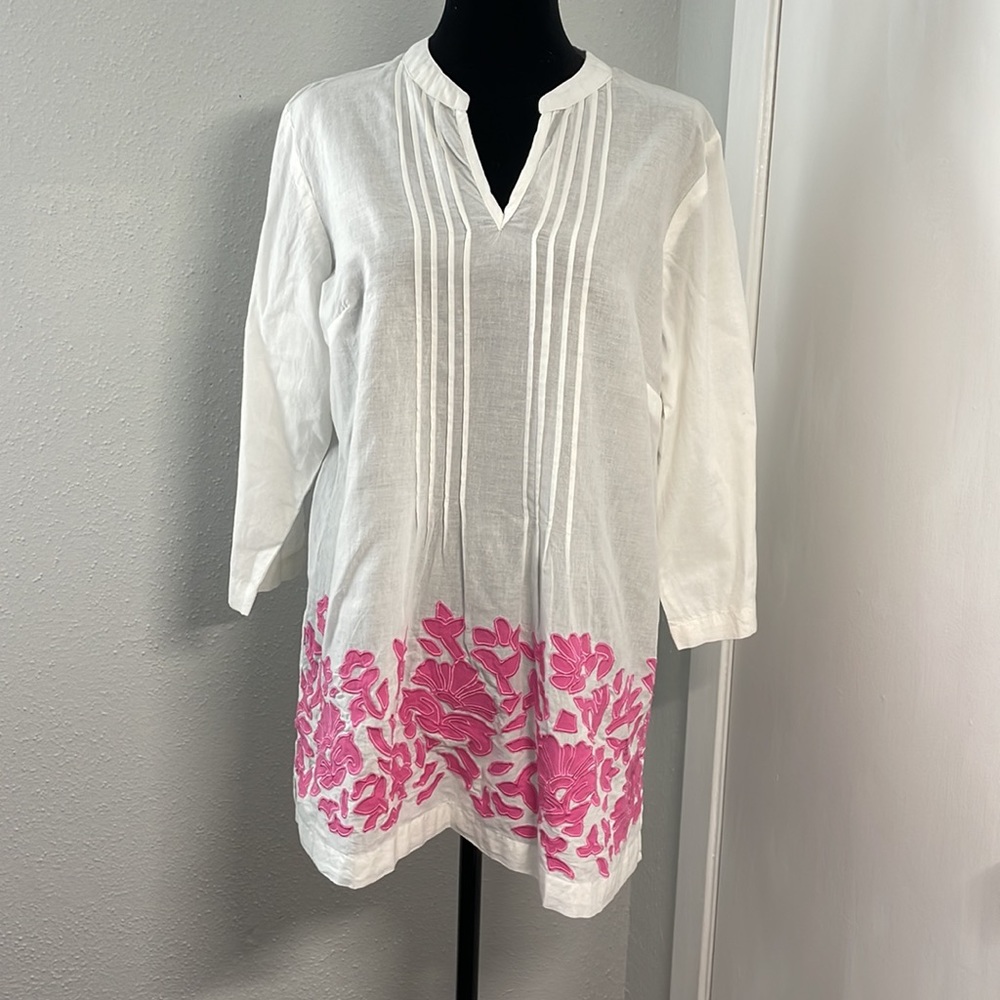 NWT Krazy Kat White Tunic with Pink Embroidery